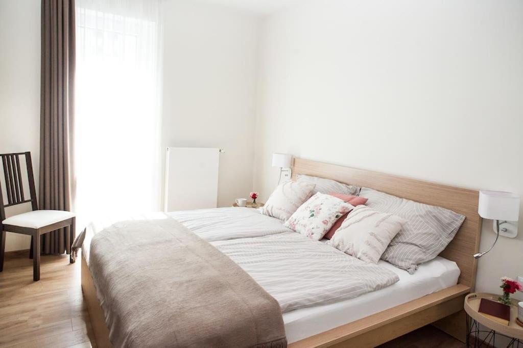 Liszt Apartman Gyor Exterior photo